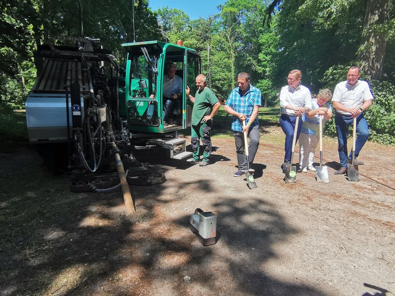Spatenstich und Beginn der Tiefbauarbeiten im Juni 2021